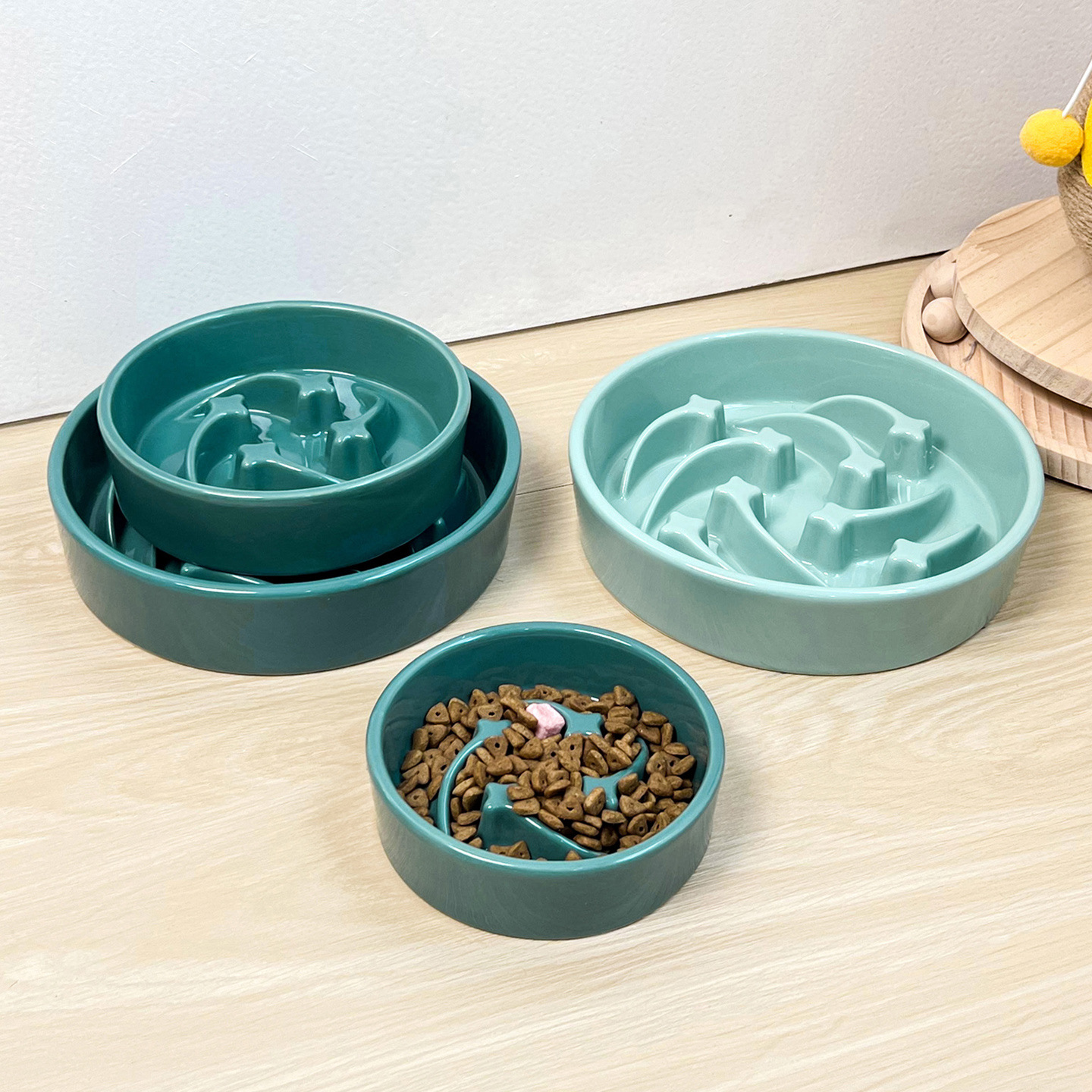 Slow Food Bowl Ceramic Pet Bowl Anti-choking Slow Food Bowl